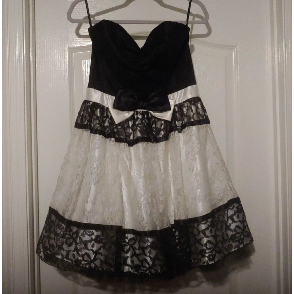 Gunne Sax by Jessica McClintock Milkmaid Cottage Cosplay Whimsy Goth Dress 11